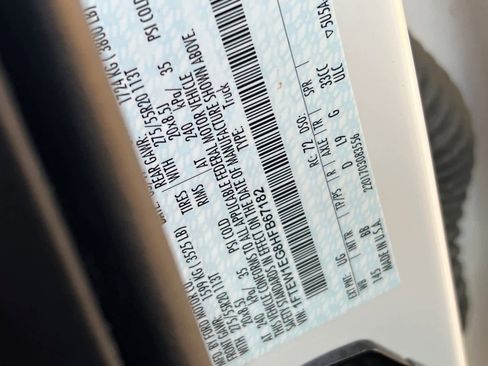 Used 2017 Ford F150 Platinum w/ Equipment Group 701A Luxury image 26