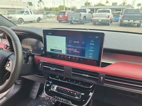 New 2026 Lincoln Corsair Reserve image 26