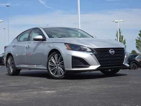 Certified 2023 Nissan Altima 2.5 SL AWD/4WD image 1