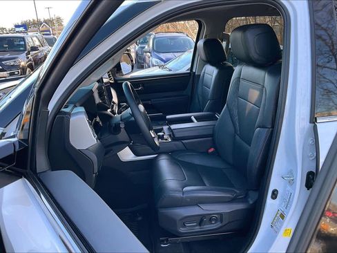 Used 2022 Toyota Tundra Limited image 9