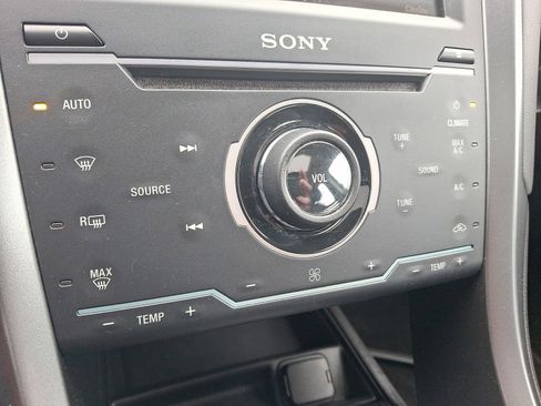 Used 2013 Ford Fusion Titanium image 17