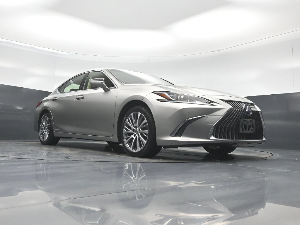 Used 2019 Lexus ES 300h w/ Premium Package FWD image 46
