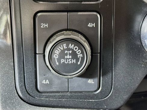 Used 2023 Ford F150 Lariat AWD/4WD image 17