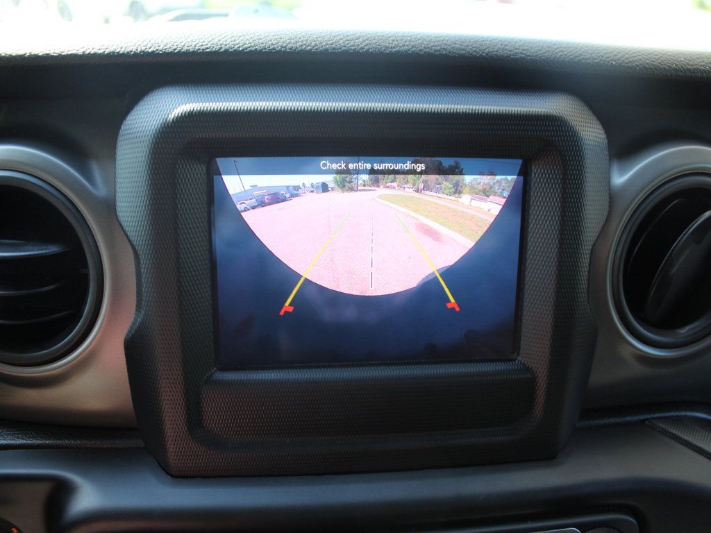 Used 2022 Jeep Wrangler Sport AWD/4WD image 14