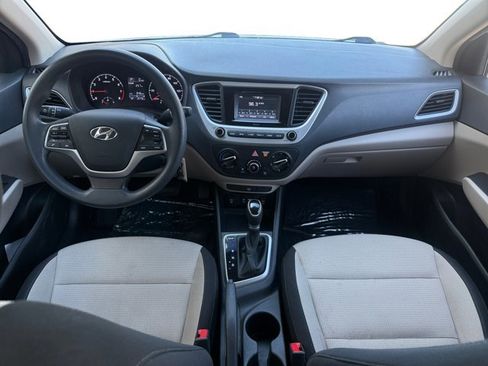 Used 2022 Hyundai Accent SE image 13