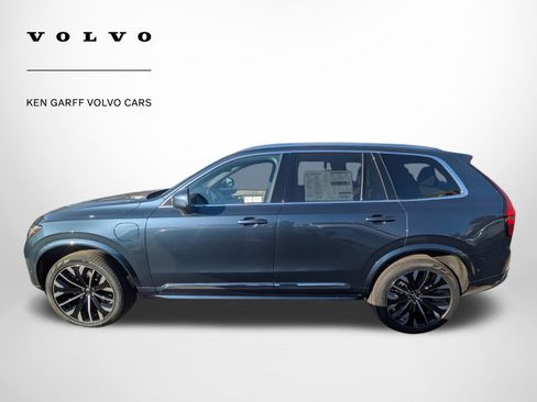 New 2026 Volvo XC90 T8 Plus w/ Protection Package Premier image 7