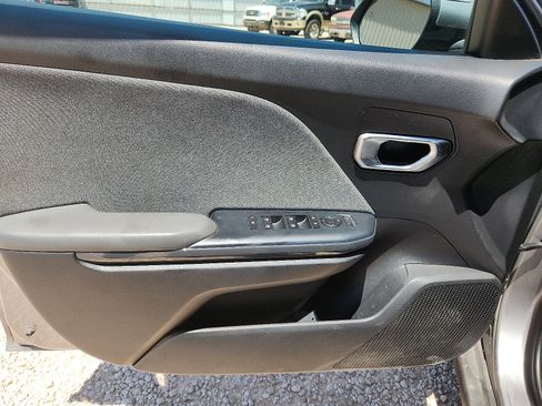 Used 2025 Kia K4 EX FWD image 11