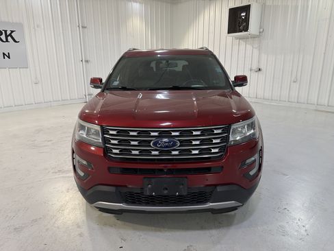 Used 2017 Ford Explorer Limited image 8
