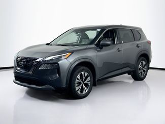 Used 2021 Nissan Rogue SV video 1
