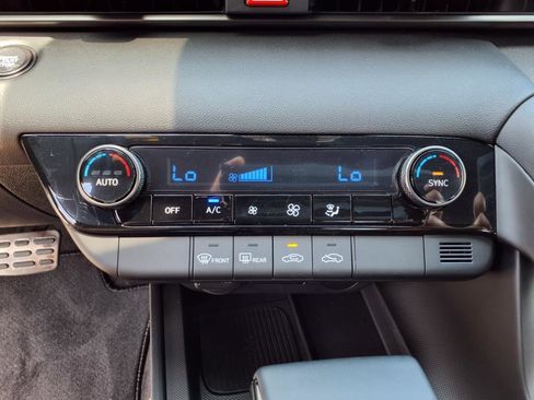 New 2025 Hyundai Elantra Sport image 21