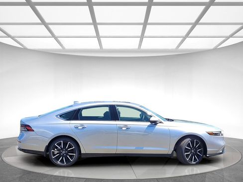 New 2026 Honda Accord Touring image 2