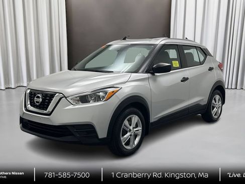 Certified 2019 Nissan Kicks S FWD image 1