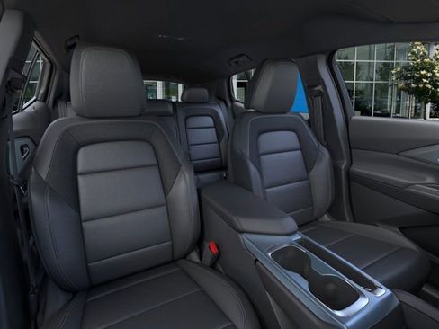 New 2026 Chevrolet Equinox EV LT image 16