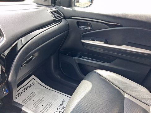 Used 2019 Honda Pilot Elite image 21