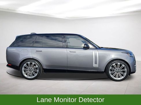 Used 2023 Land Rover Range Rover Long Wheelbase Autobiography image 8