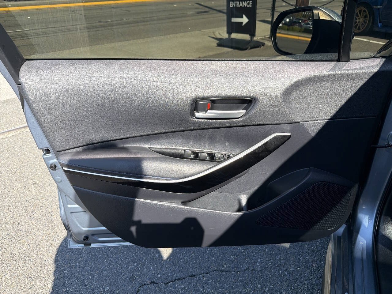 Used 2020 Toyota Corolla XSE FWD image 37
