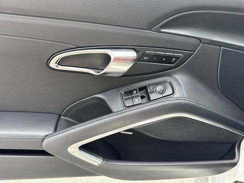 Used 2014 Porsche 911 Carrera S RWD image 14