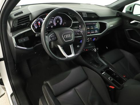 Used 2019 Audi Q3 2.0T Prestige AWD/4WD image 14