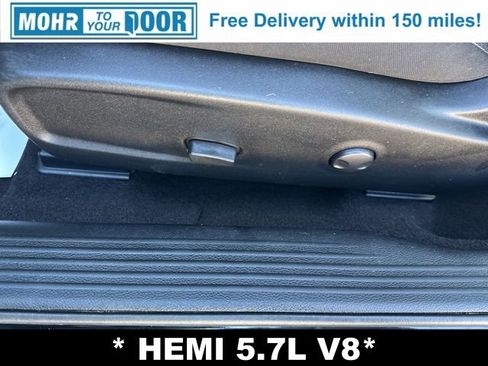 Used 2022 Dodge Challenger R/T image 11