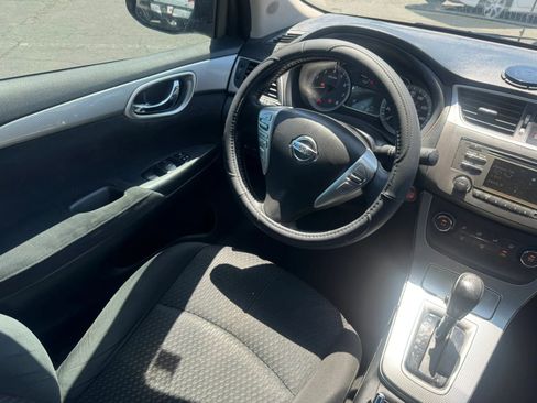 Used 2014 Nissan Sentra SR w/ SR Driver Package FWD image 23