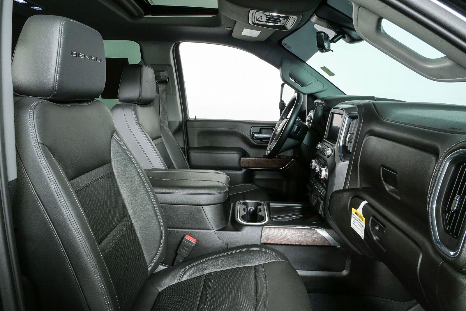 Used 2023 GMC Sierra 2500 Denali w/ Denali Ultimate Package AWD/4WD image 24