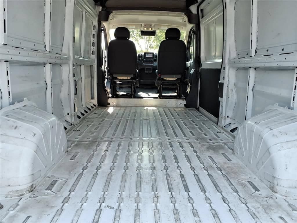 Used 2024 RAM ProMaster 2500 w/ Convenience Group FWD image 18