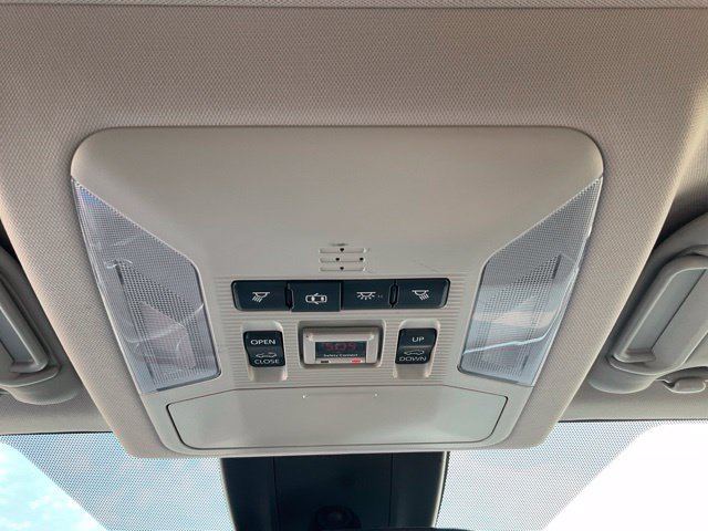 Used 2019 Toyota RAV4 XLE Premium FWD image 15
