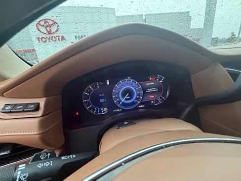 Used 2016 Cadillac Escalade Platinum AWD/4WD image 14