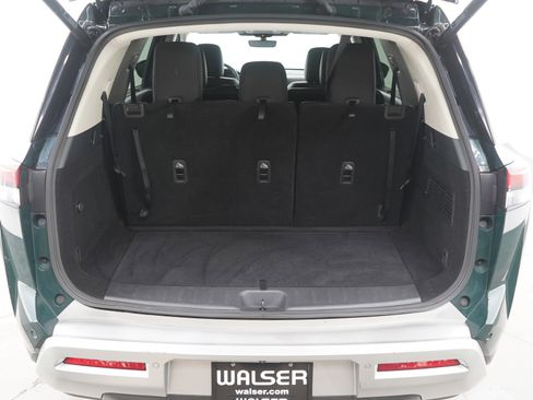 Used 2023 Nissan Pathfinder SL image 18