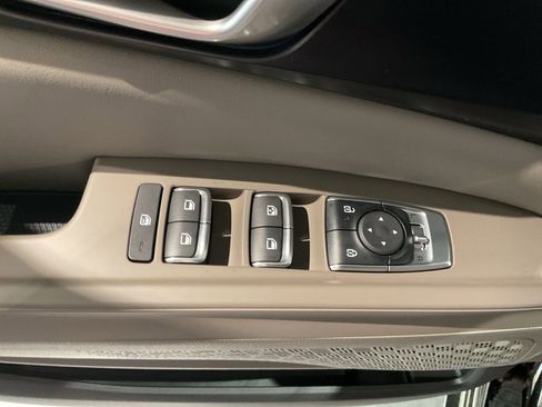 New 2026 Kia Carnival FWD image 9