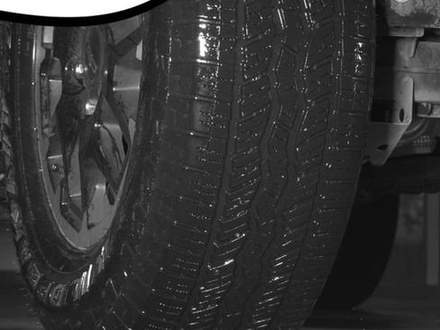 Used 2025 Toyota Tacoma TRD Off-Road AWD/4WD image 29