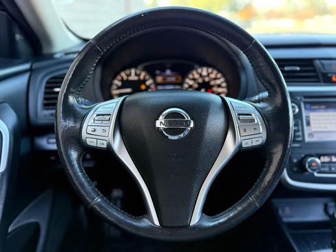 Used 2017 Nissan Altima 2.5 SL w/ 2.5 Technology Package image 23