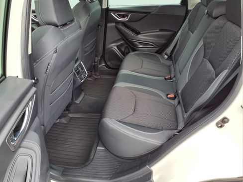 Used 2023 Subaru Forester Premium AWD/4WD image 25