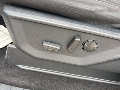 Certified 2023 Ford F150 XLT w/ Equipment Group 302A High image 20