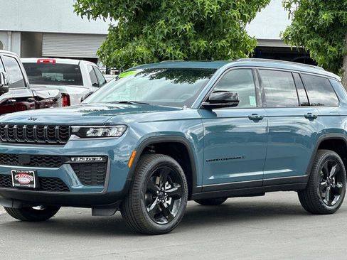 New 2026 Jeep Grand Cherokee L Limited AWD/4WD image 8