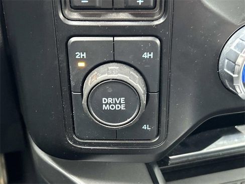 Certified 2025 Ford F350 Lariat image 34