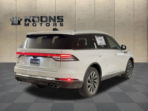 New 2026 Lincoln Aviator AWD image 4