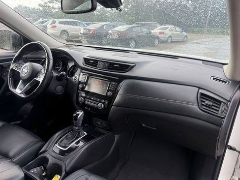 Used 2018 Nissan Rogue SL w/ Premium Package AWD/4WD image 33