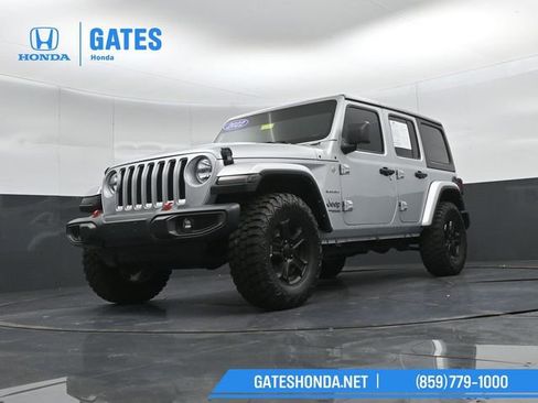 Used 2022 Jeep Wrangler Unlimited Sahara AWD/4WD image 40