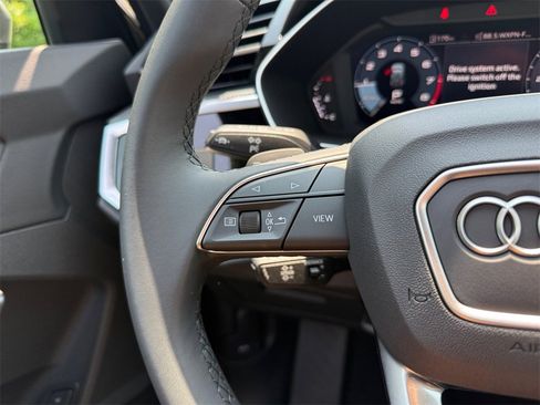 New 2025 Audi Q3 2.0T Premium image 19