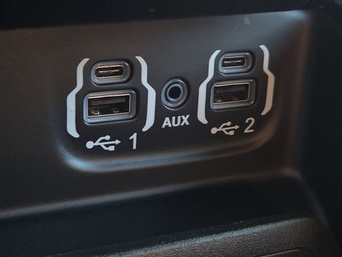 Used 2023 RAM 1500 Laramie image 26