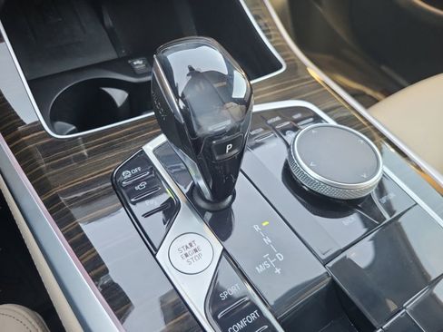 Used 2021 BMW X5 xDrive40i w/ Convenience Package image 17