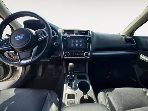 Used 2018 Subaru Outback 2.5i Limited AWD/4WD image 10