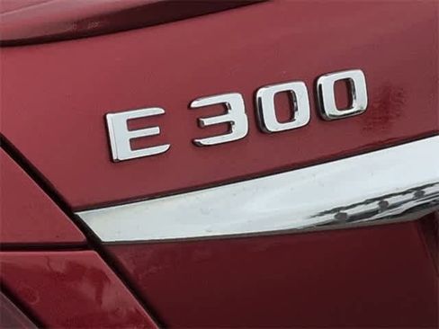 Used 2019 Mercedes-Benz E 300 image 13
