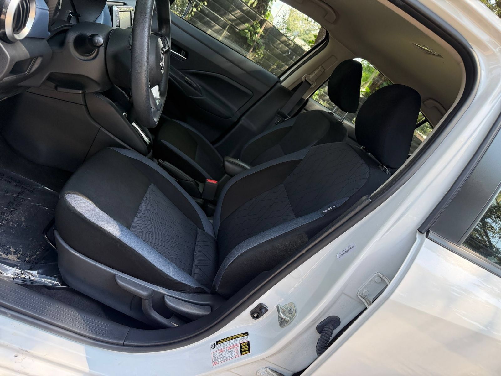 Used 2025 Nissan Versa SV FWD image 24