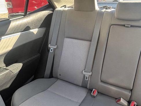 Used 2015 Toyota Corolla LE image 14