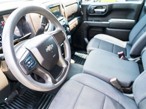Used 2019 Chevrolet Silverado 1500 Custom Trail Boss w/ Custom Convenience Package AWD/4WD image 8