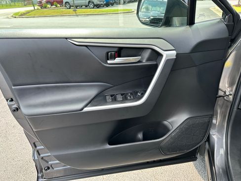 Used 2023 Toyota RAV4 XLE FWD image 10