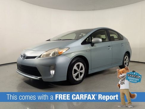 Used 2014 Toyota Prius Two image 3