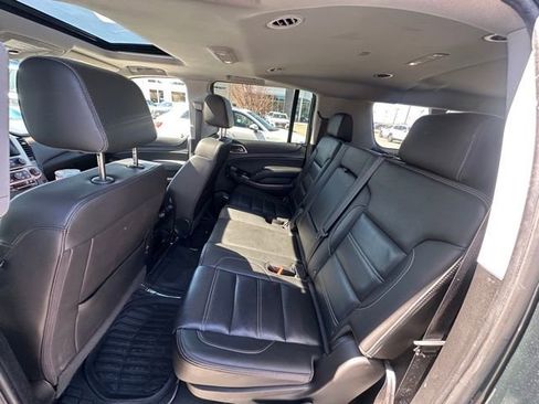 Used 2019 GMC Yukon XL Denali image 8